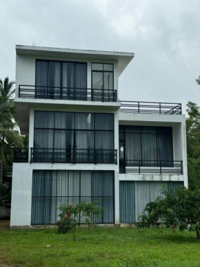 Pearl White Residency